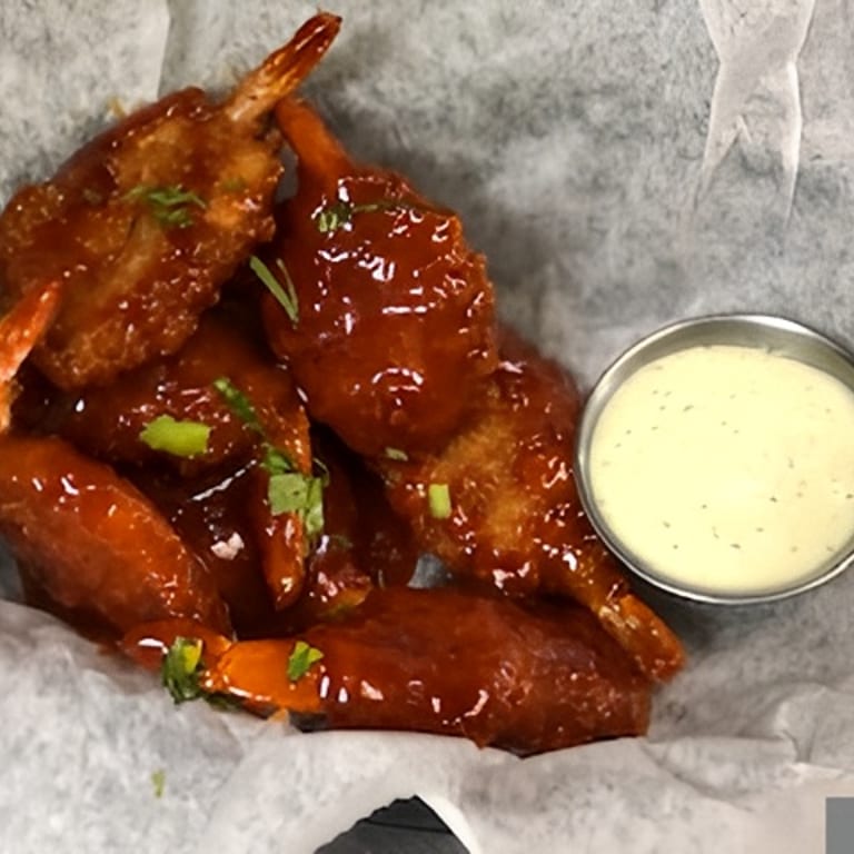 Crave-Worthy Chicken Bites: A Sports Bar Favorite